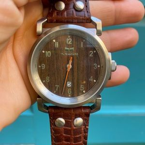 Vestal mens watch gator skin style band